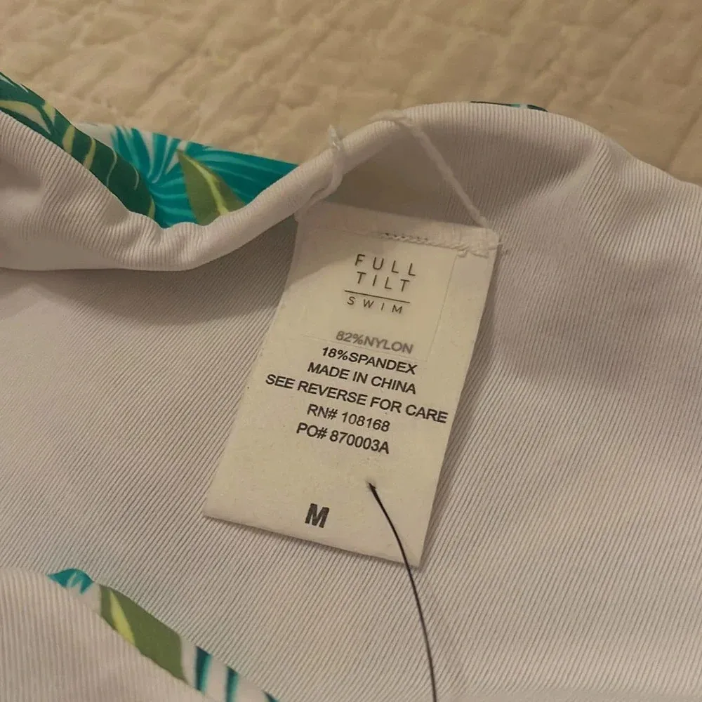 Full Tilt  bikini bottoms size Medium NEW - Image 3