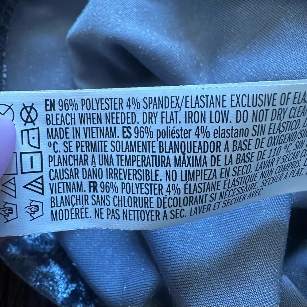 🦋 NWOT Gray Silver tone velour mini dress Forever21 Small - Image 8