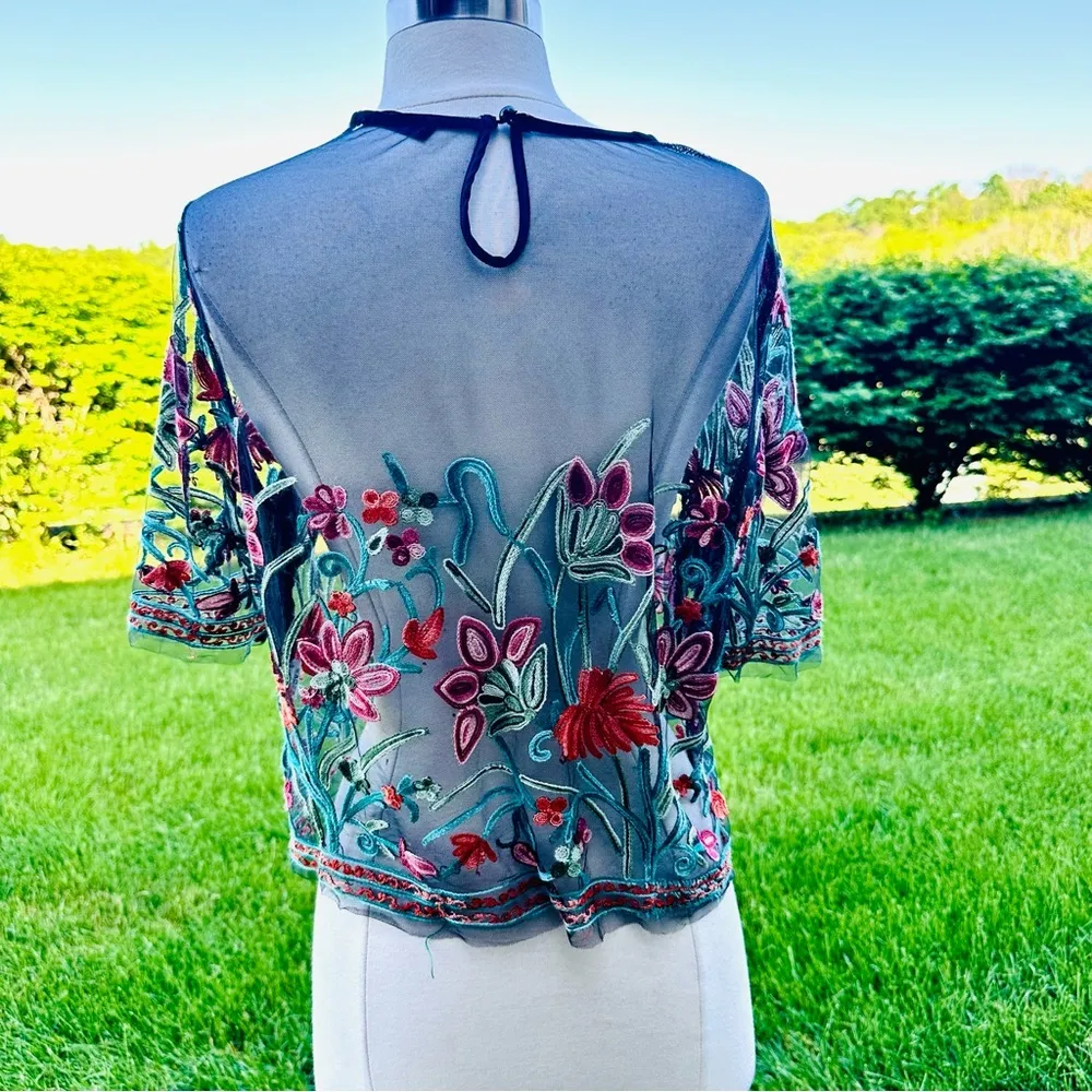 SHEIN SHEER FLORAL CROP TOP - Image 8