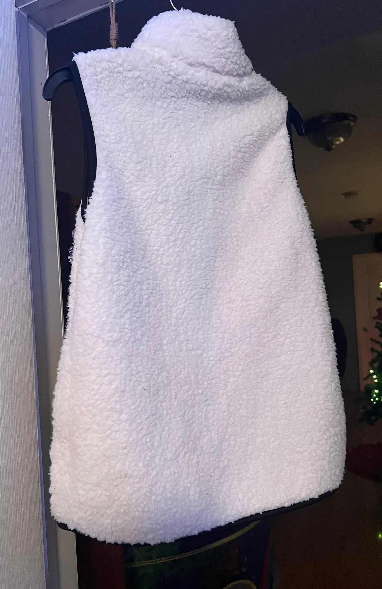 Sherpa Vest White Size M - Image 3