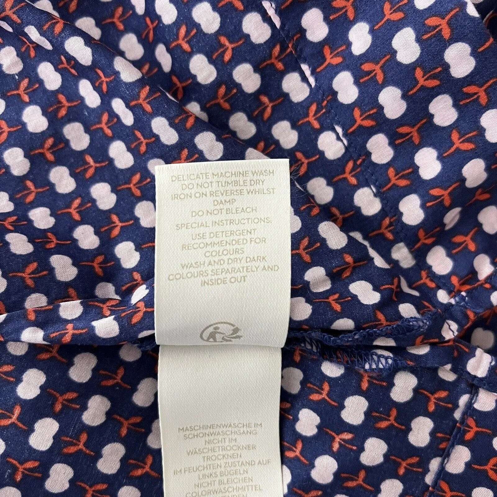 Boden Shirt Women‎ 8 Blue White Yvonne Button Back Apple Print Preppy Novelty - Image 9