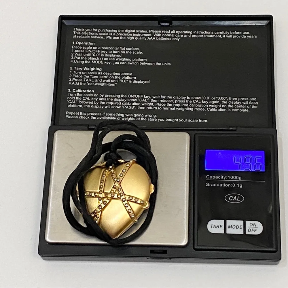 Vintage Estée Lauder Heart Locket Necklace - Image 11