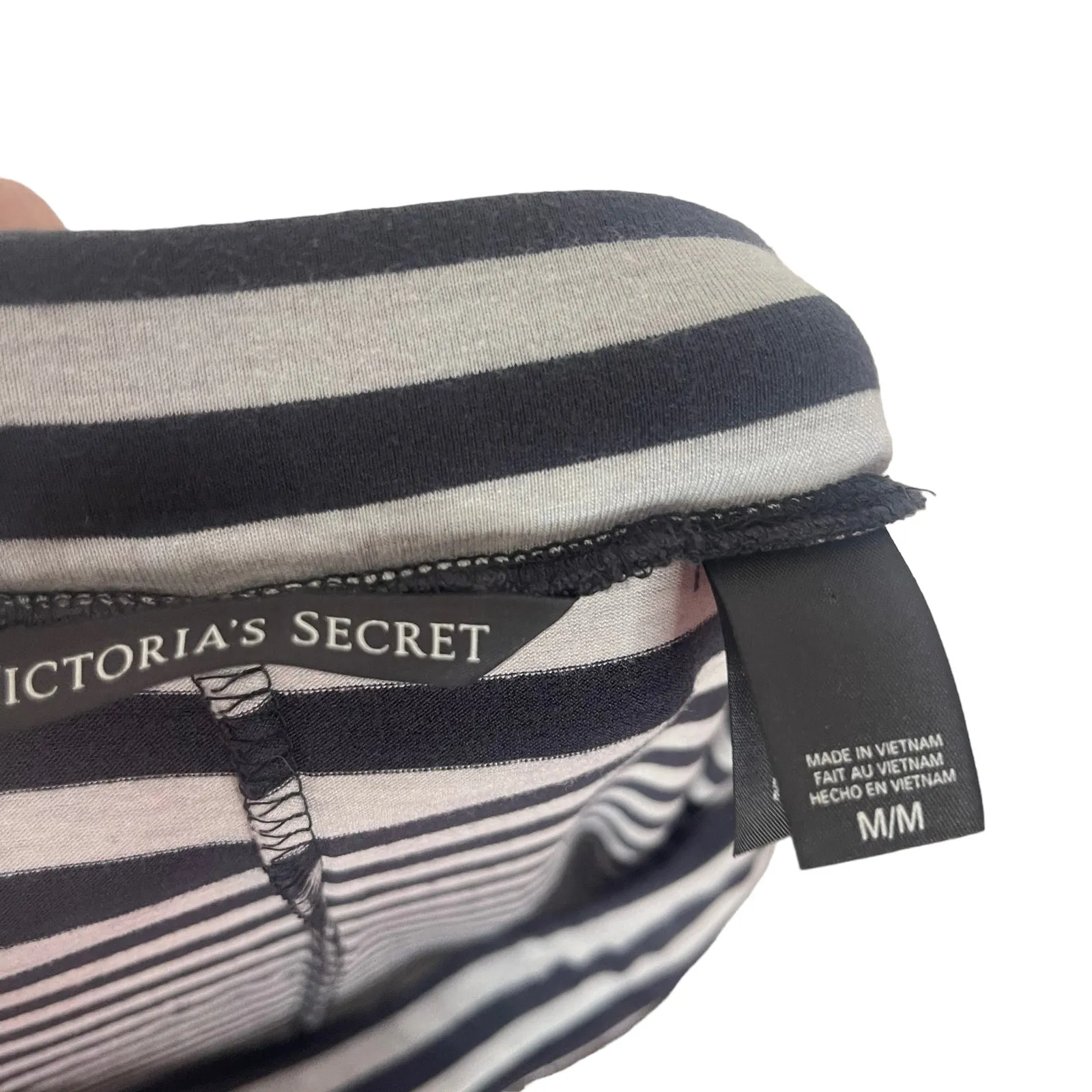 Victoria's Secret Women's Size Medium Viscose White‎ Gray Striped Maxi Skirt - Image 5