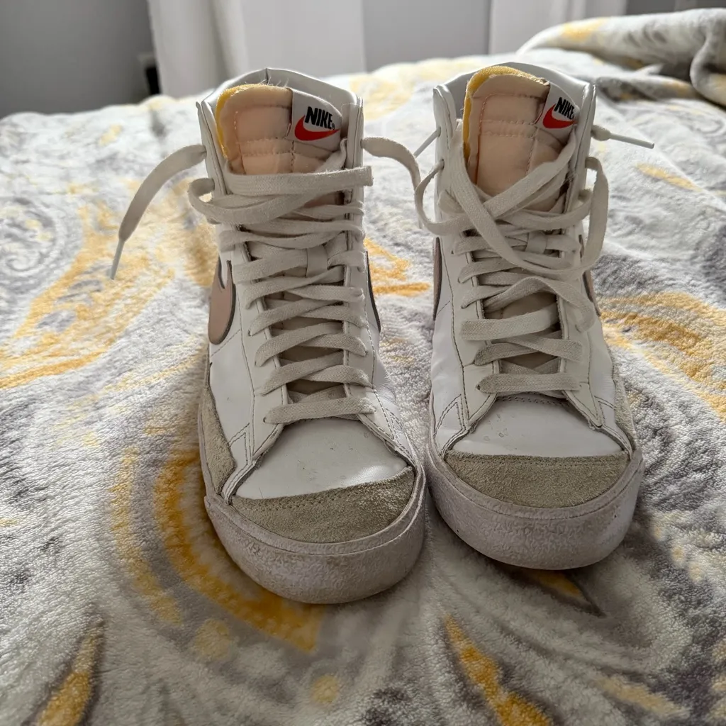 Nike Blazer '77 High-Top Sneaker - Women's 9 - Image 2