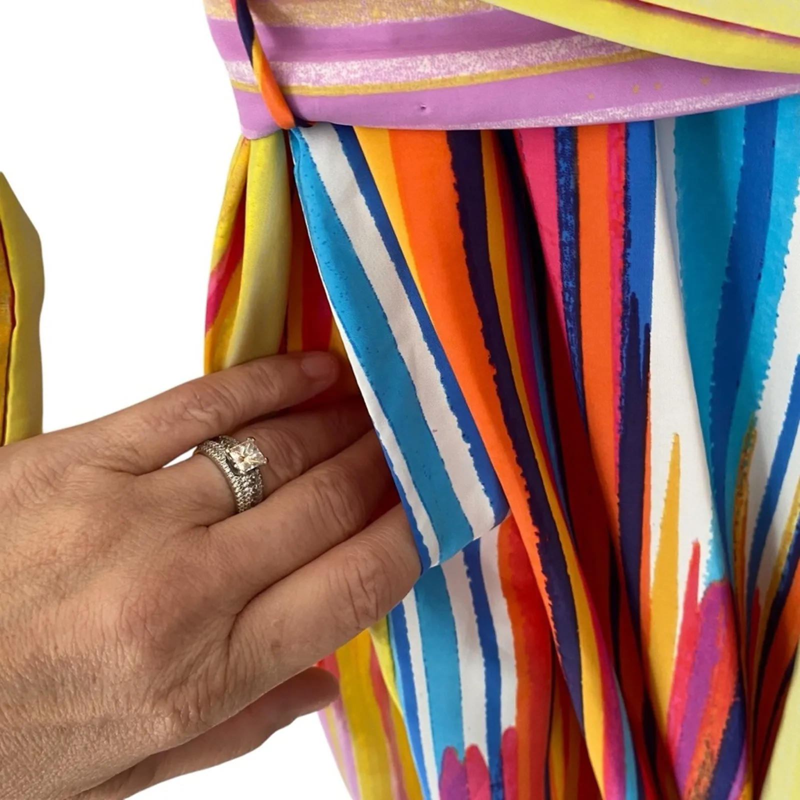 Natori NWTs Striped Belted Robe size medium - Image 4