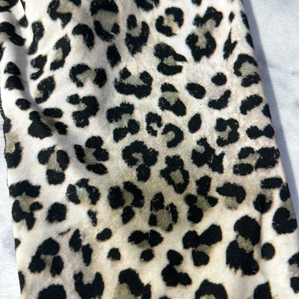 Leopard Leggings - Size L - Image 3