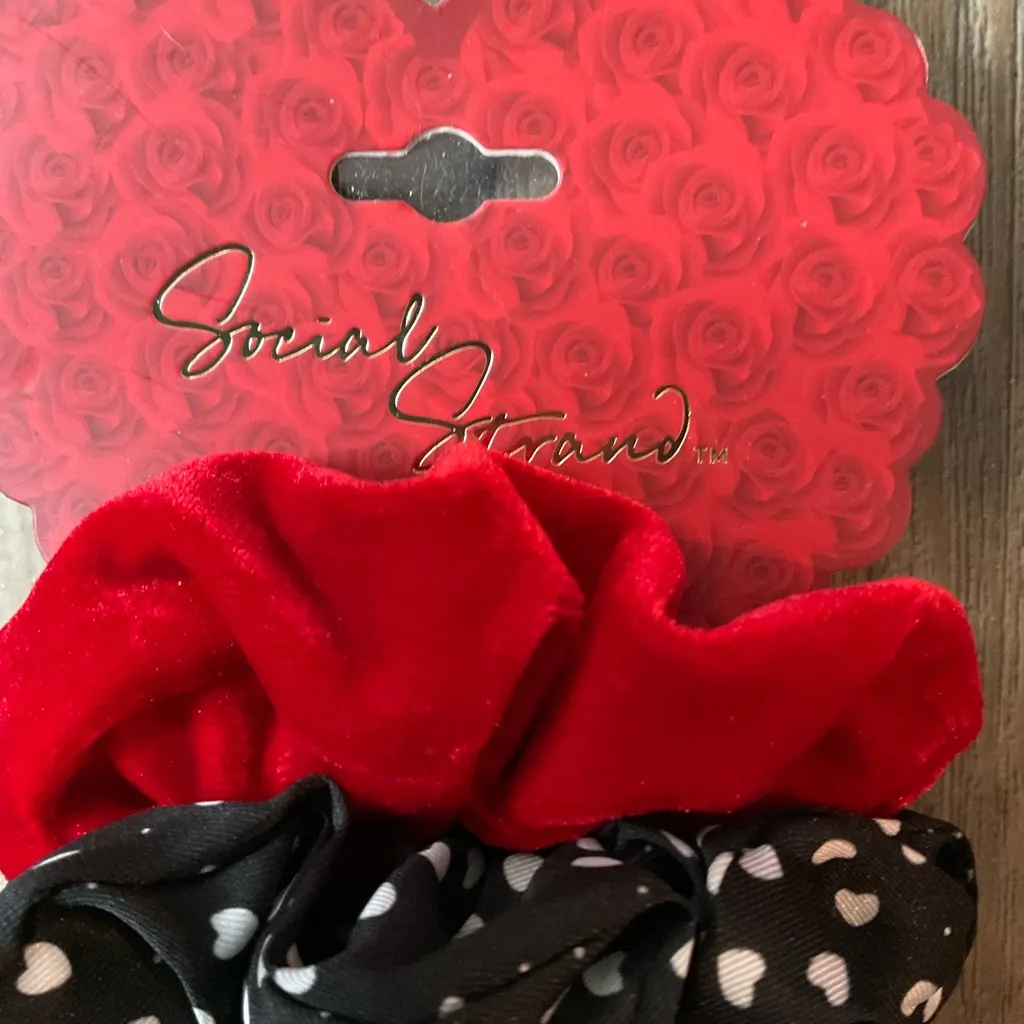Red & Black Scrunchie Set. Includes Six Red, Black & White Patterned Scrunchies - Image 4