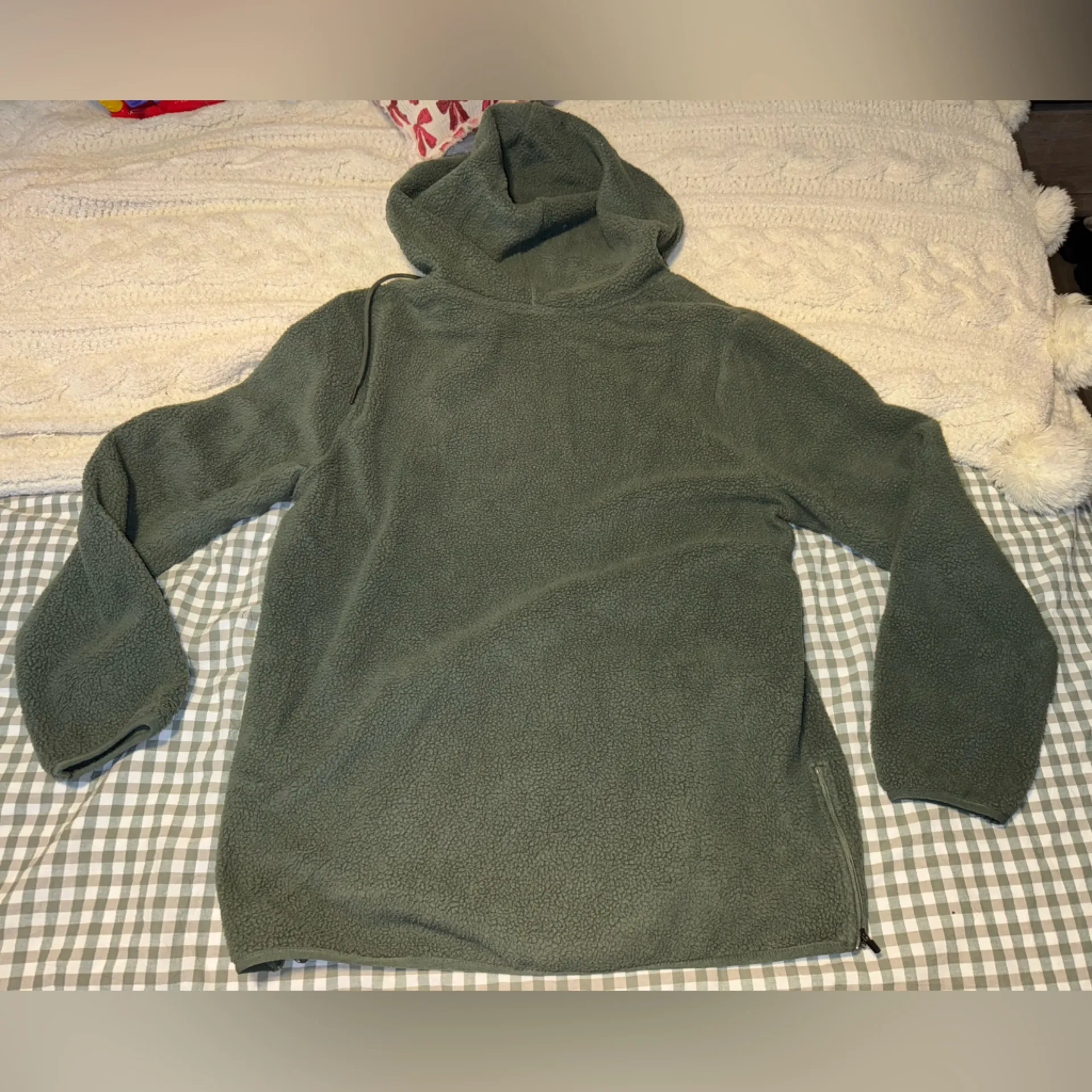 Eddie Bauer women’s Olive fleece Sweater - Image 5