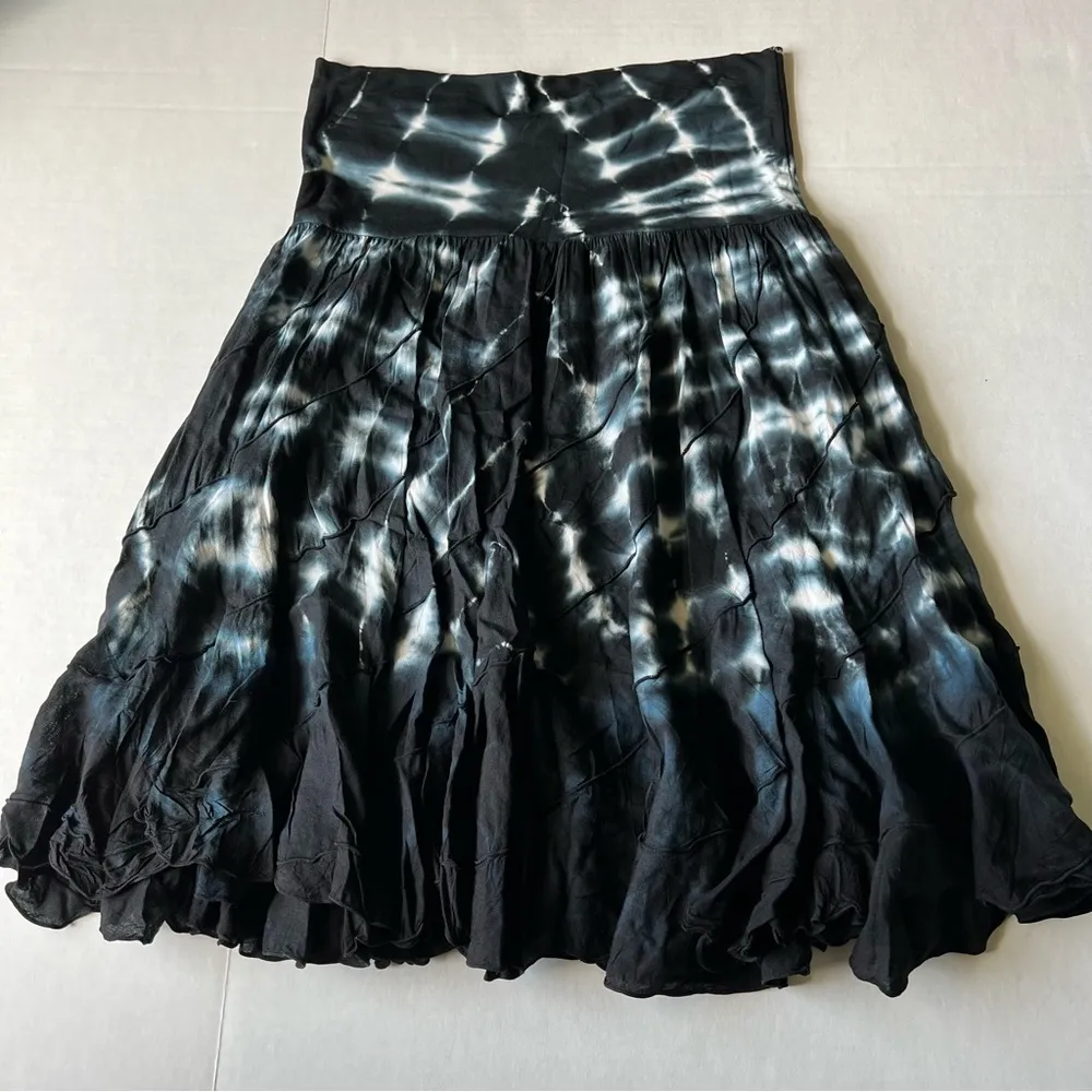Cienna tie dye Knee length skirt blue white size large - Image 3