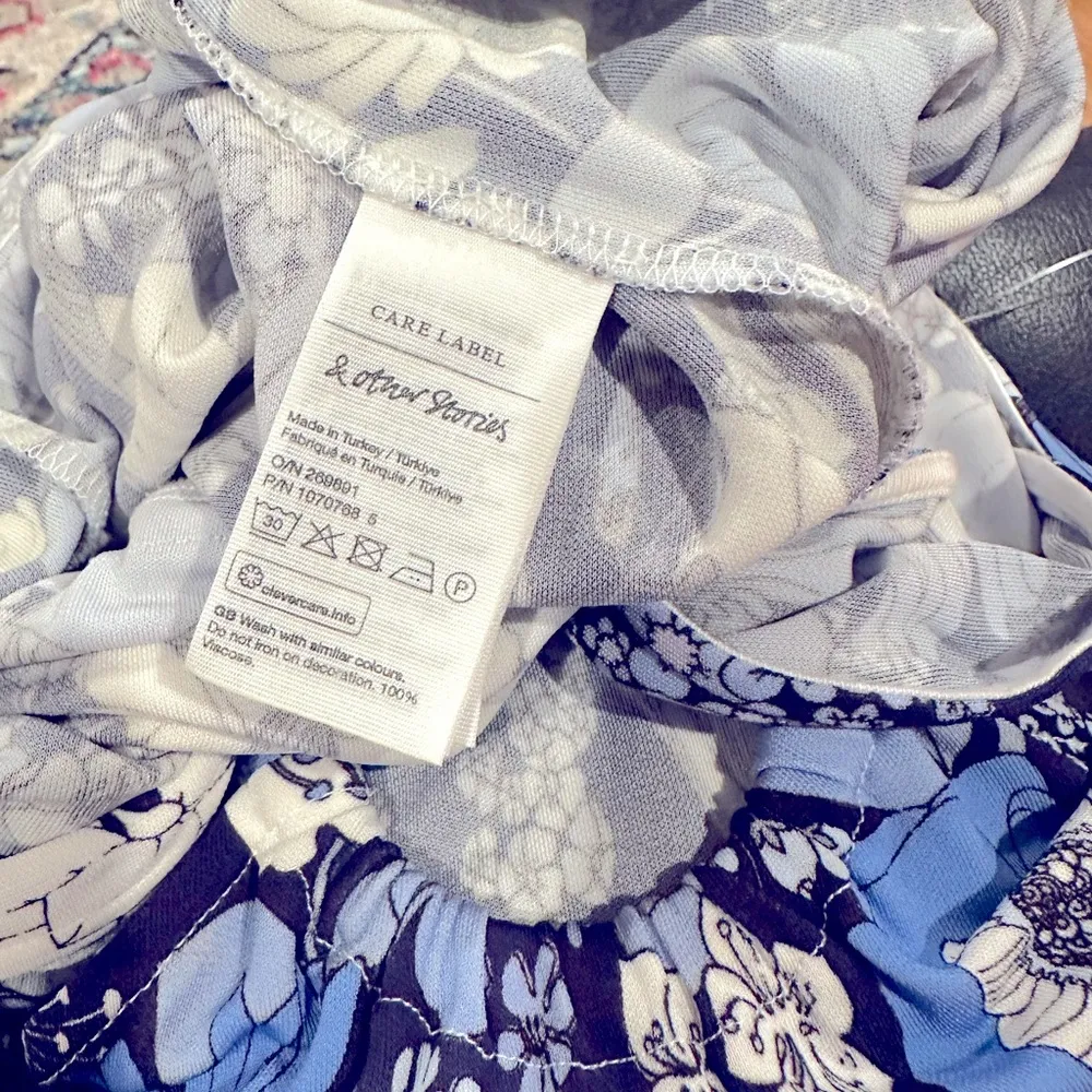 Paris Atelier & Other Stories ring detail wide leg jumpsuit blue white print M - Image 8