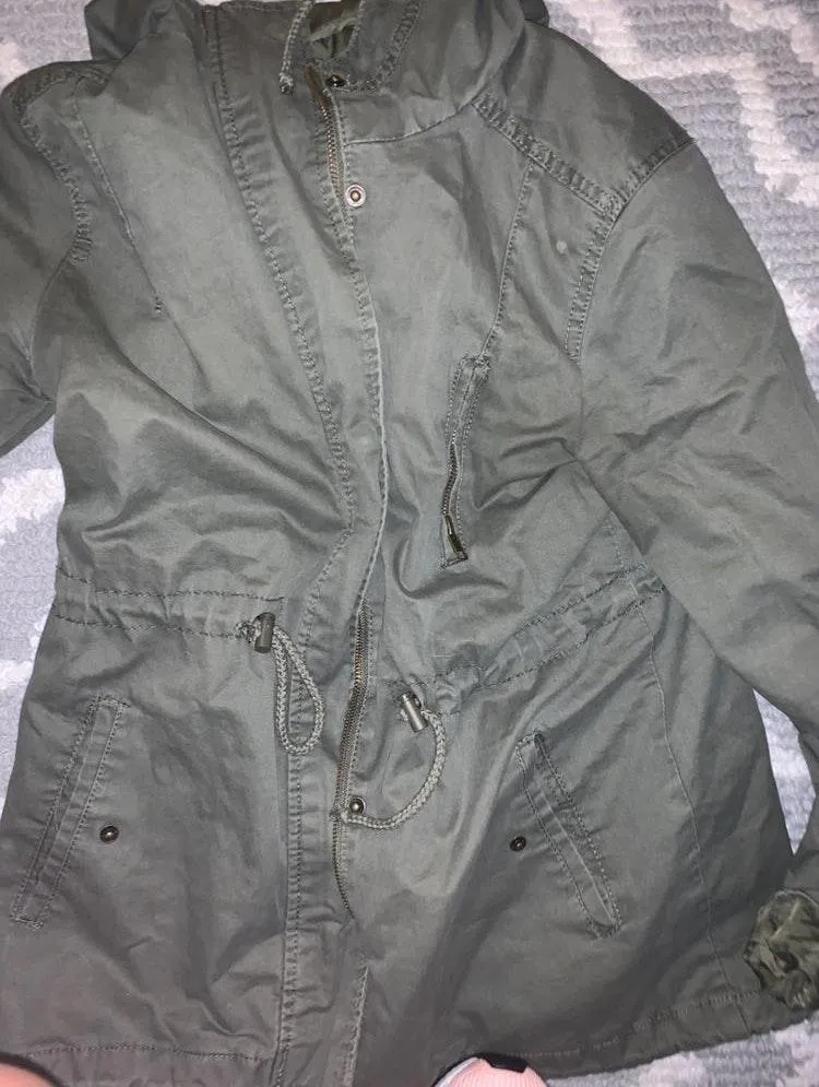 Green Army Jacket Size M - Image 4