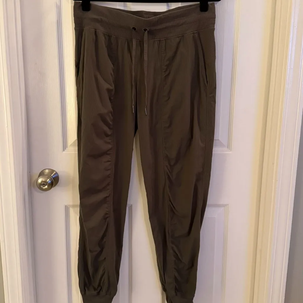Lululemon Dance Studio Mid Rise Joggers Pants Army Green 10 - Image 3