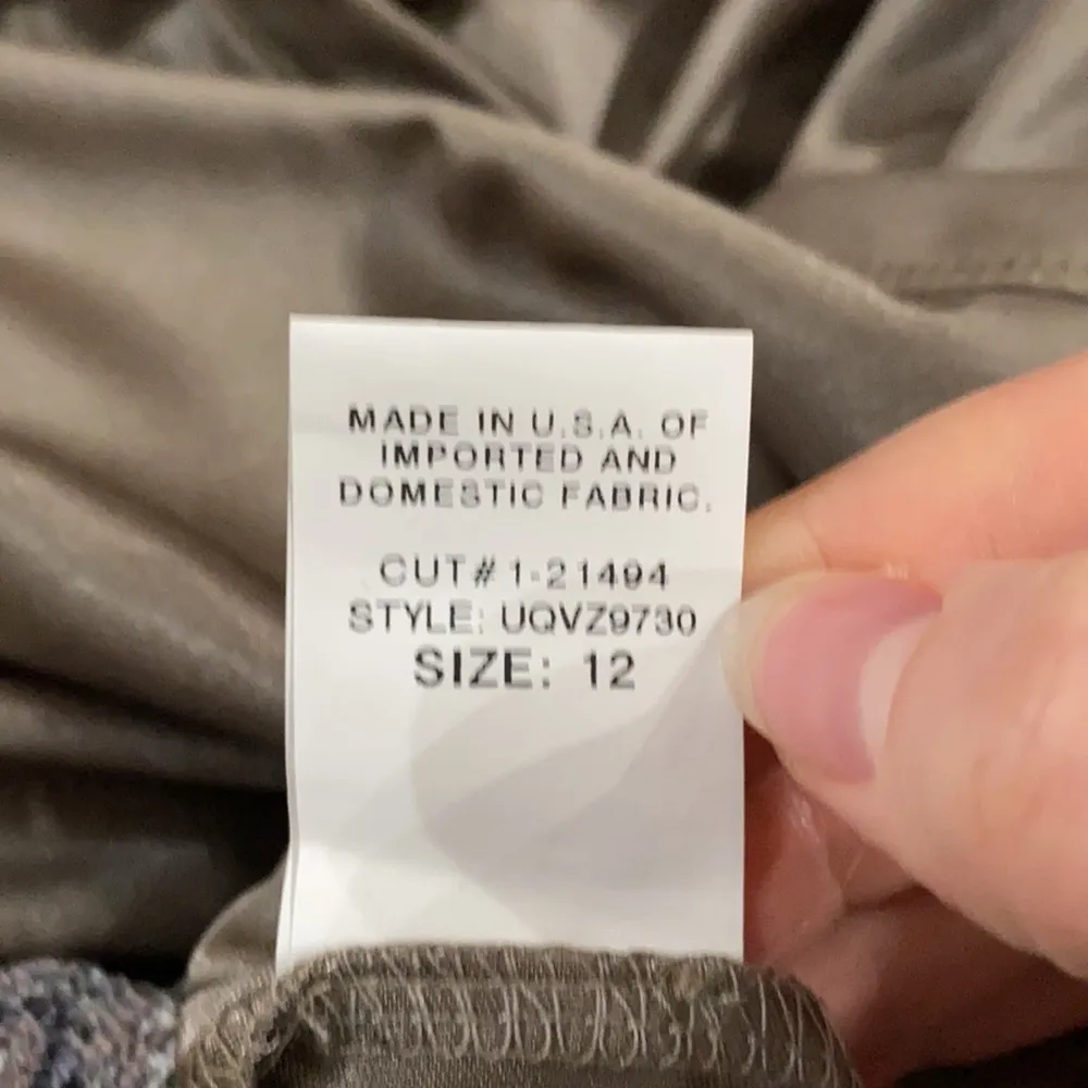 David Meister feathered chevron faux wrap evening dress size 12 - Image 13