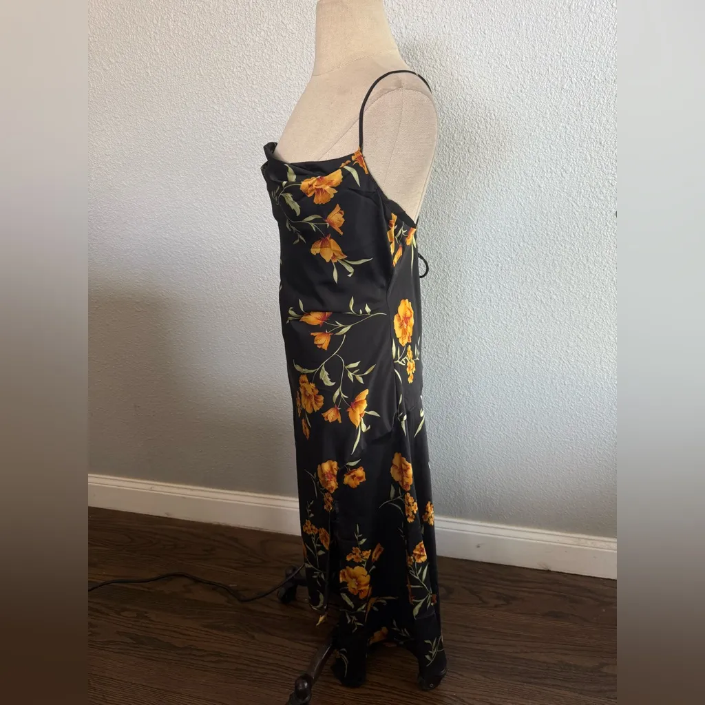 Revolve ASTR The Label Gaia Midi Dress Black & Gold Floral Size Medium - Image 8