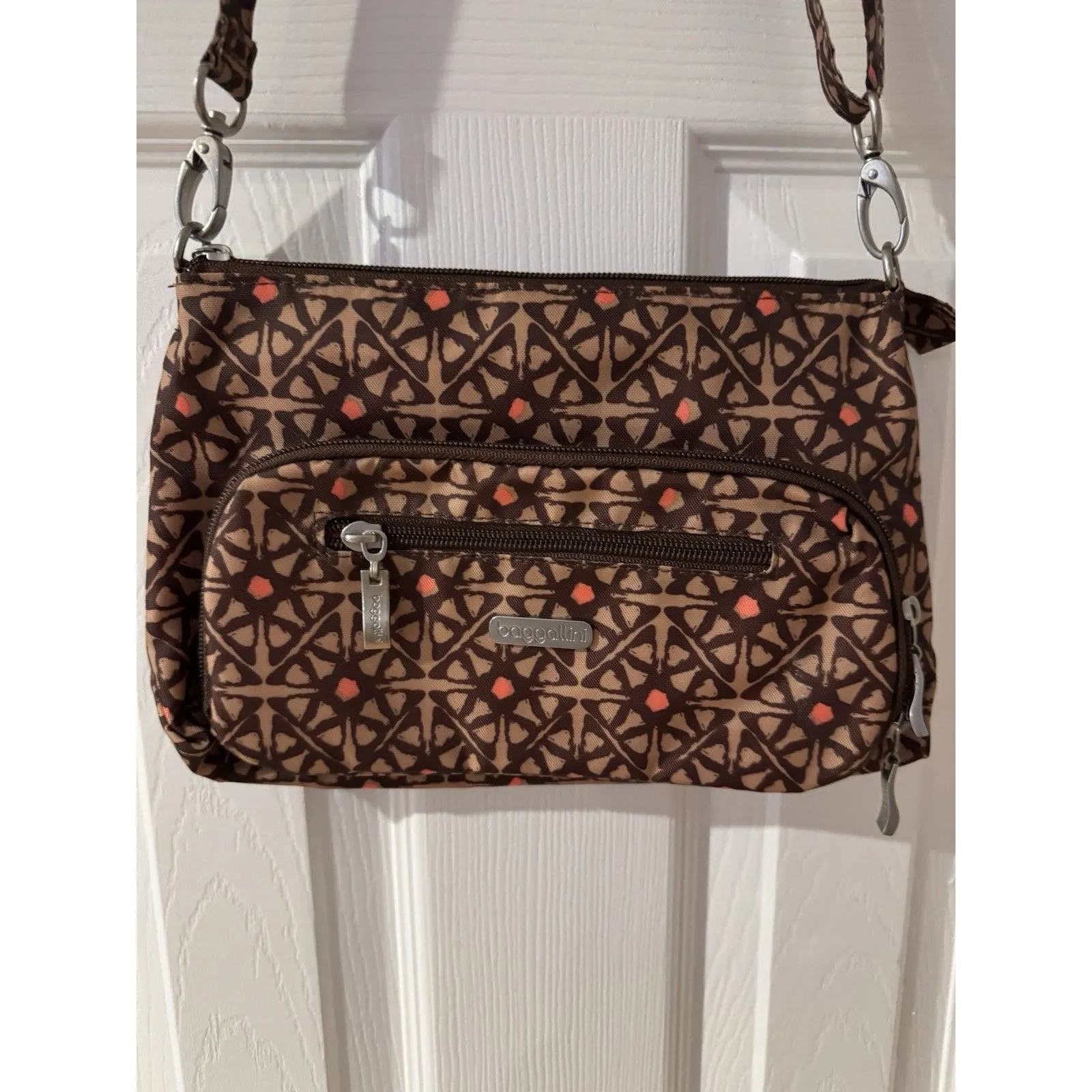 Baggallini Brown Crossbody Bag Purse Multiple Pockets Adjustable Zip Strap - Image 7