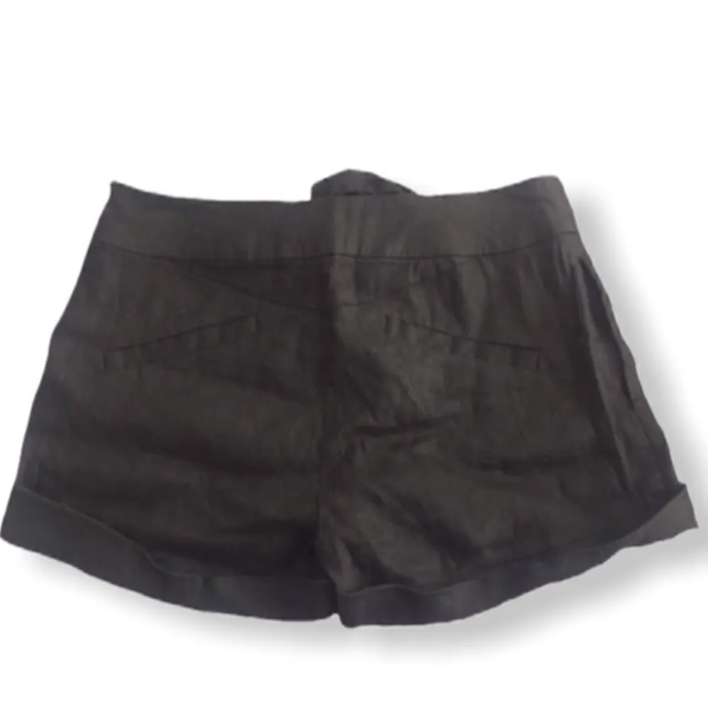 Bebe  SZ 4 Shorts with front tie - Image 2