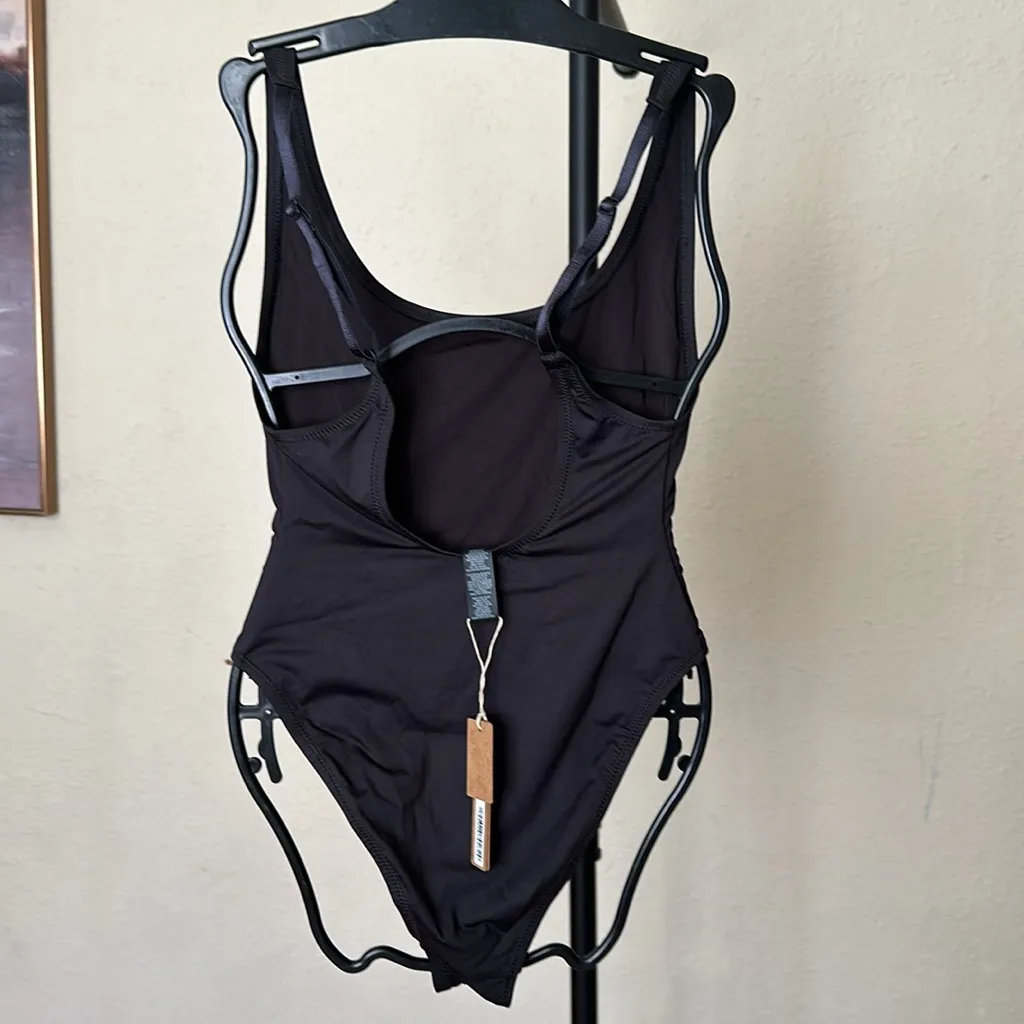 SKIMS Signature Swim Scoop Neck Onyx Black One‎ Piece Swimsuit NWT Size 2X - Image 3