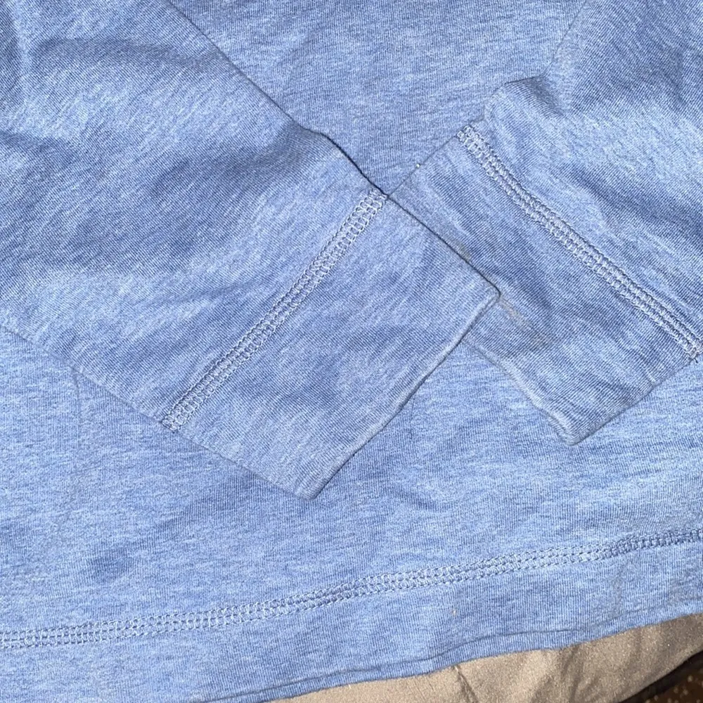 Banana republic Women’s quarter zip pull over size small - Image 4