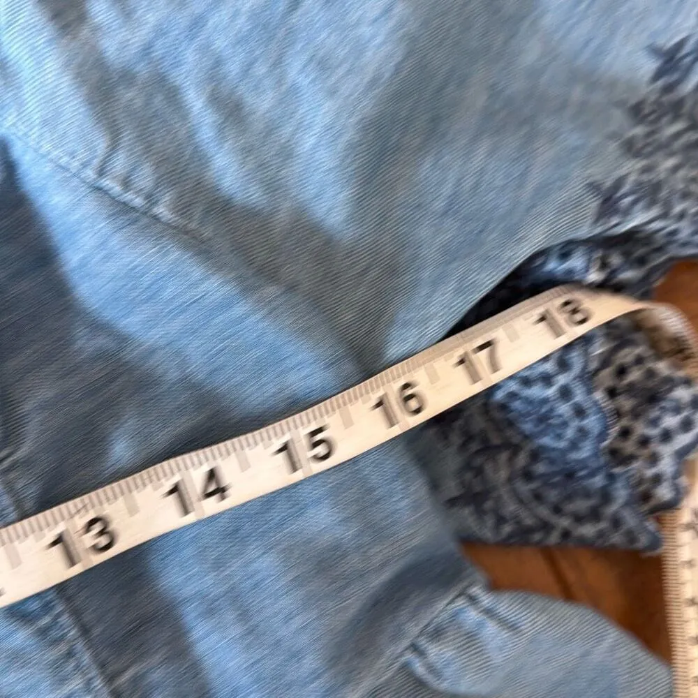 Old navy denim embroidered eyelet ruffle sleeve top m - Image 8