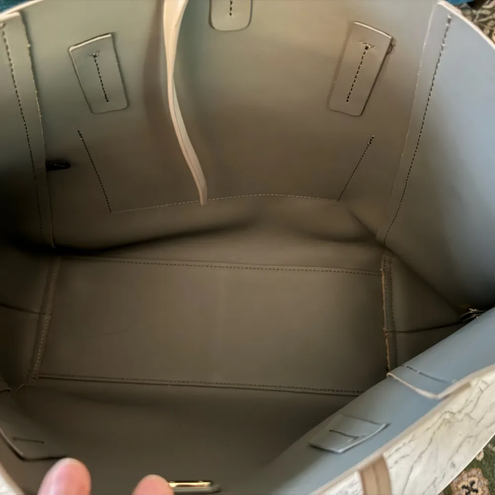 ZAC Zac Posen Eartha Folded Gusset Leather Tote in Dust / silver hardware - Image 8