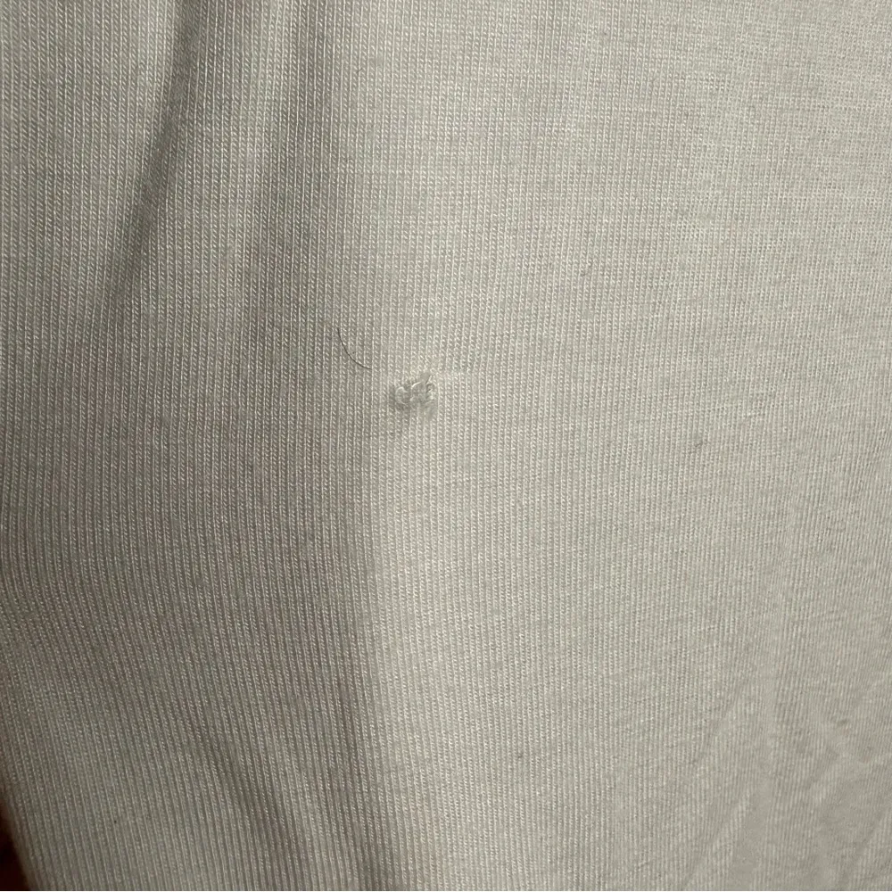 Adrienne Vittadini White Fitted Muscle Tee Size Large *Used - Image 5