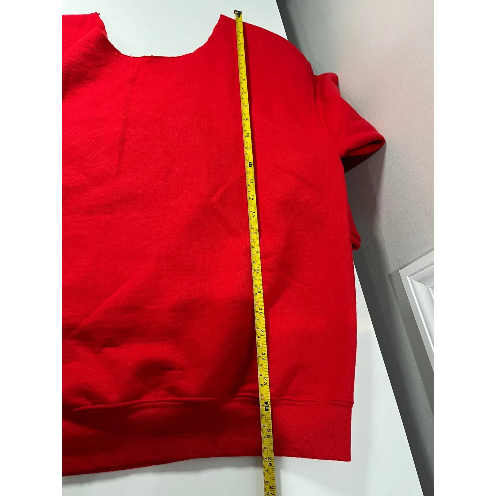 Red Tampa Bestie Graphic Sweatshirt Distressed Neckline Size M - Image 5