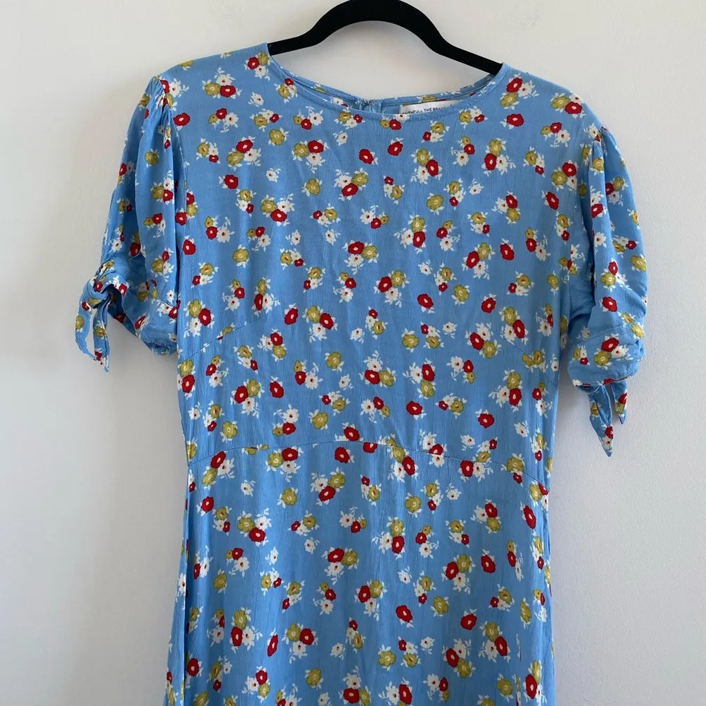 Faithfull The Brand Blue Erin Ditsy Floral Print Midi Dress Size 4 (Small) - Image 4