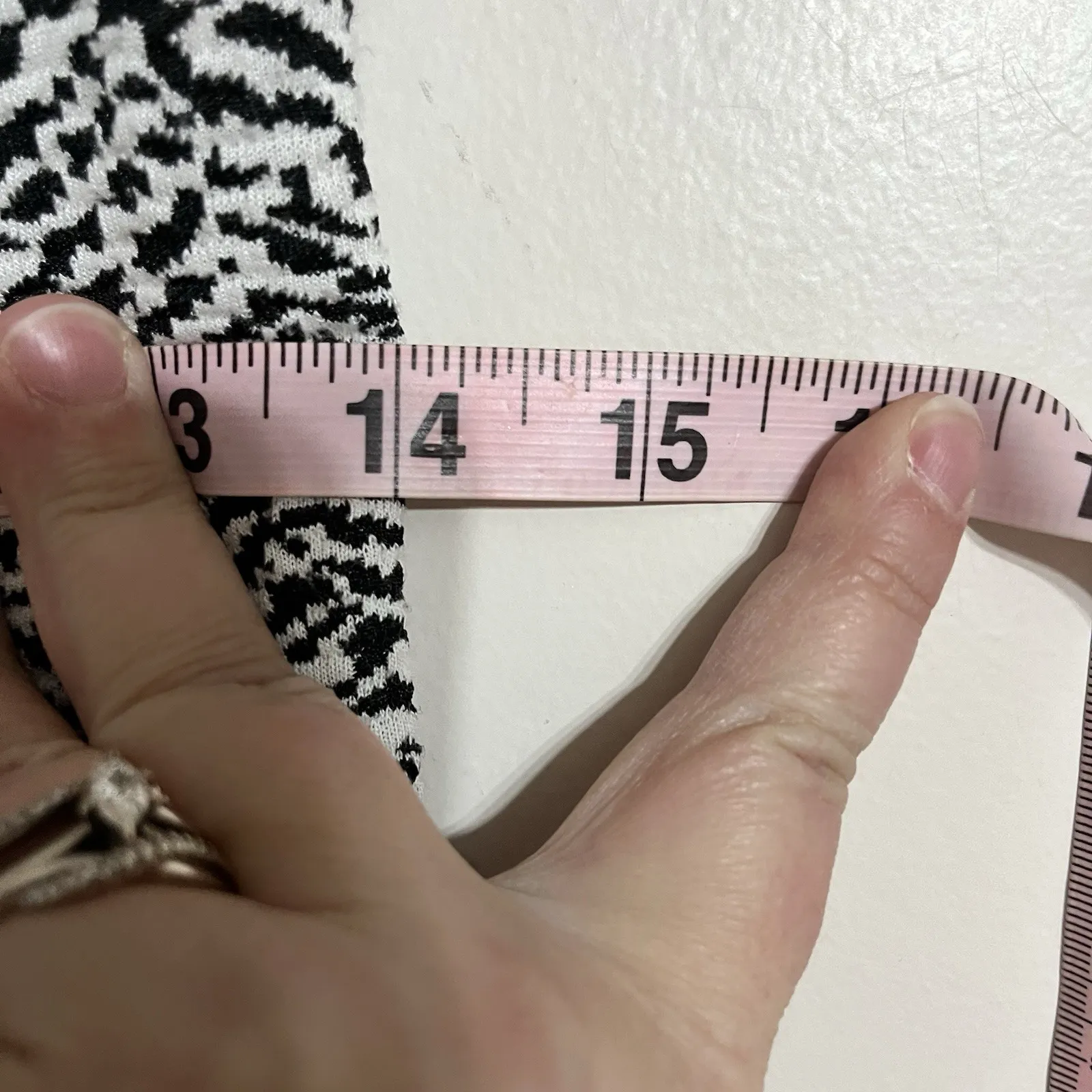 Adrianna Papell Bodycon Short Sleeve Midi Dress Black & White Pattern Size 6 - Image 6