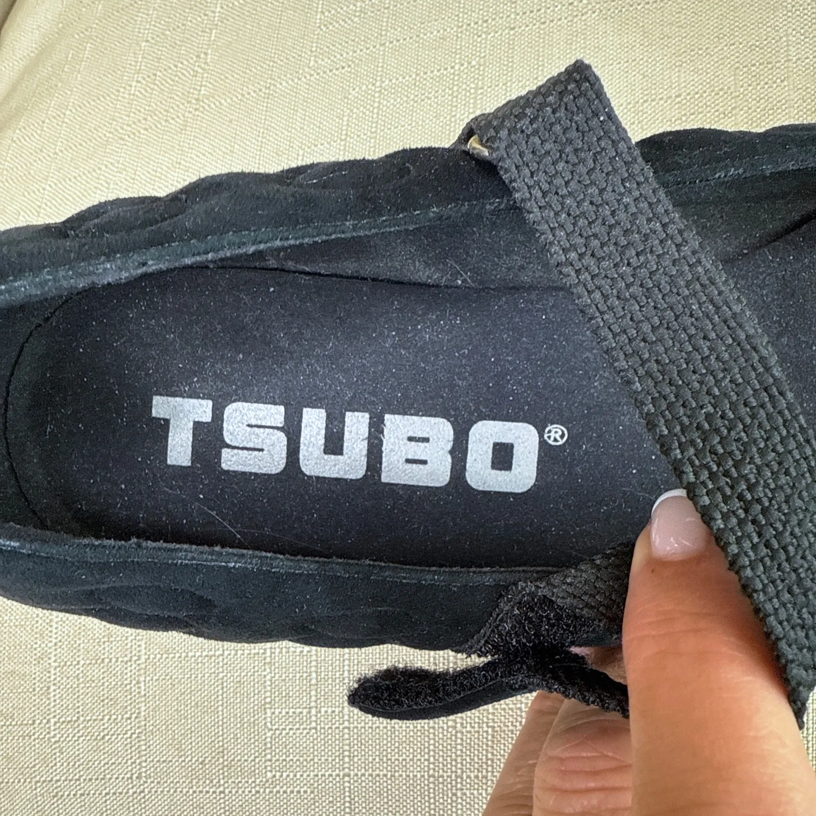 TSUBO Women's Juba‎ Suede Leather Quilted Mary Jane Kitten Heels Size 8 Black - Image 5