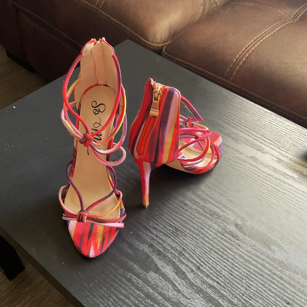 So Me Multicolor Strappy Heels Red Size 8 - Image 3