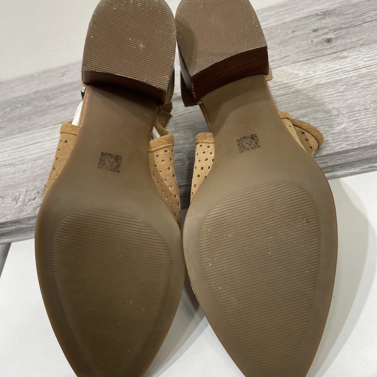 Anne Klein Gracie Anne Tan Leather Booties Women's 6m with buckle and zipper. - Image 6