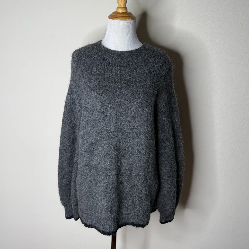 Everlane Gray Mohair Blend Relaxed Long Sleeve Sweater - Image 3