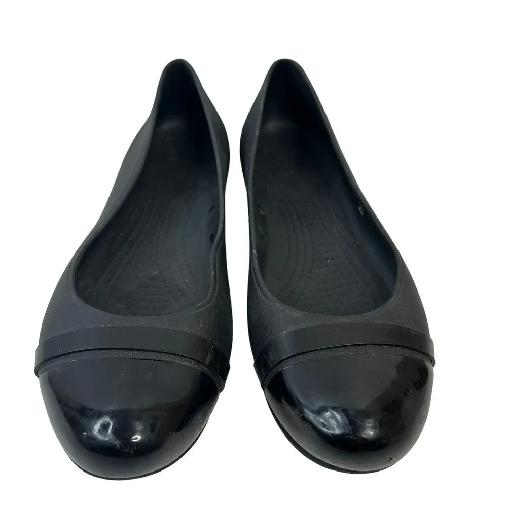 Crocs Womens Sz 10 Ballet Flats Shiny Cap Toe Black Slides Slip On Comfort Shoes - Image 2