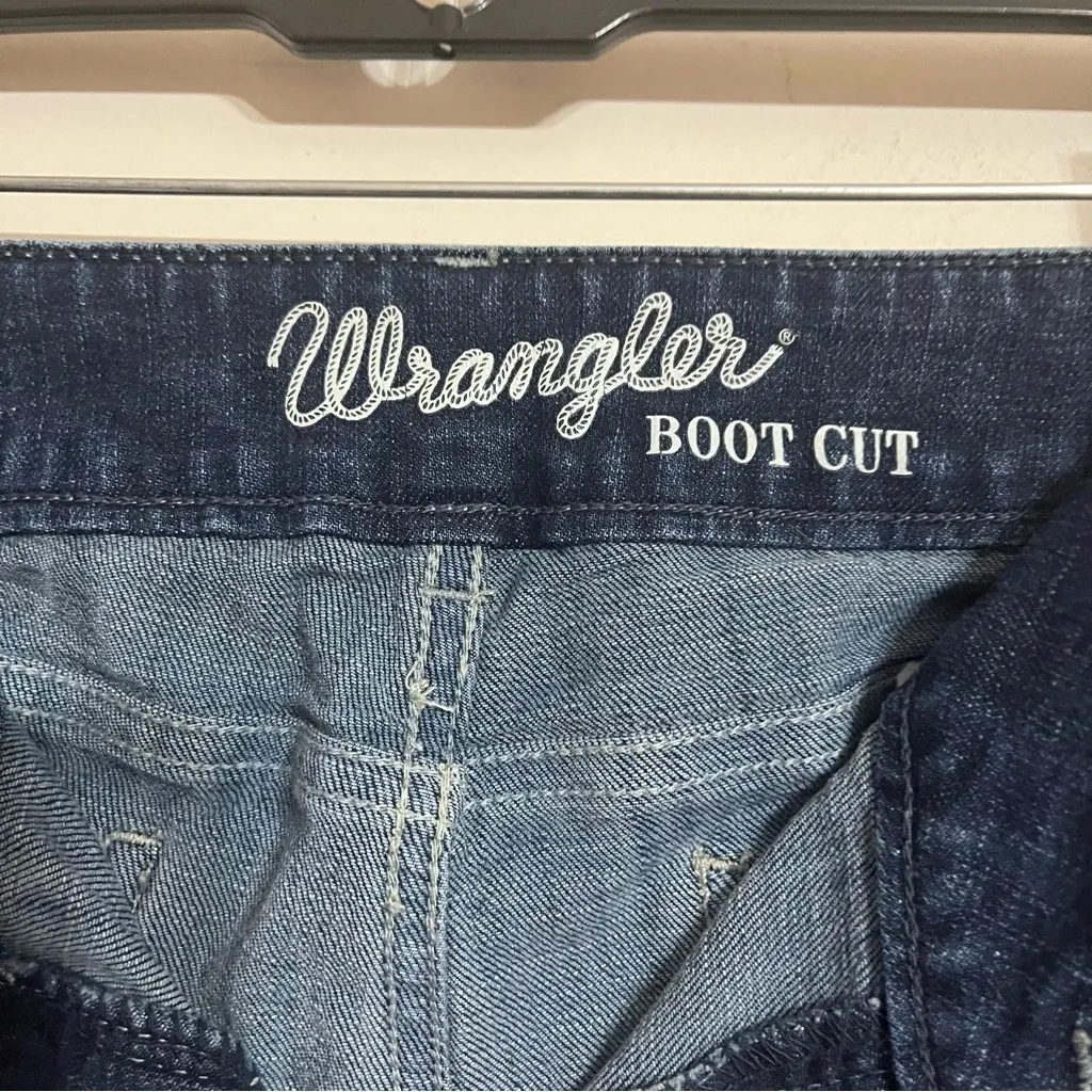 Wrangler Jeans Women's 13x34 Boot Cut Denim Dark Wash Stretch Western 09MWZDO‎ - Image 3