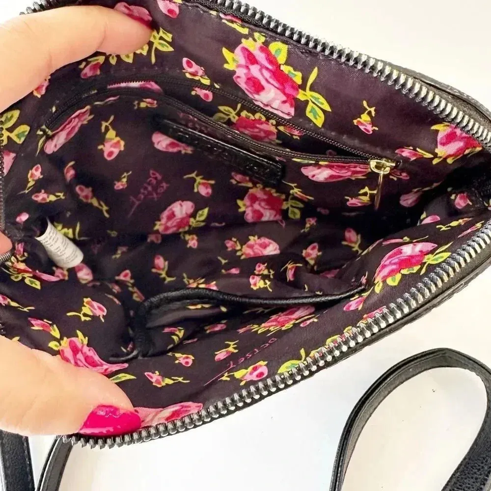 BETSEY JOHNSON Dome Shoulder Crossbody‎ Chain Strap Purse Black Velvet - Image 2