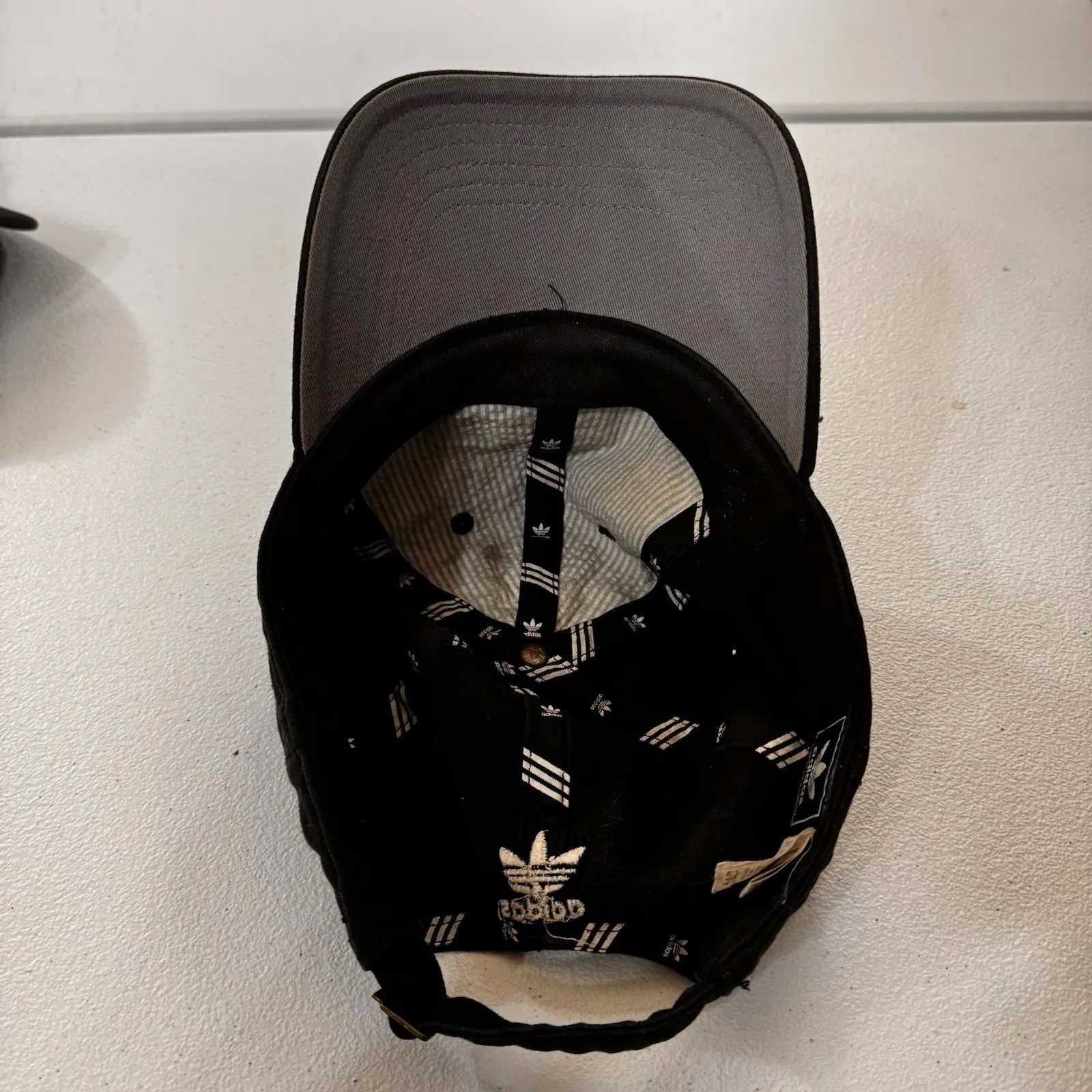 Y2K Adidas Originals  Black and White  Relaxed Strapback Hat 100%‎ Cotton 2016 - Image 4