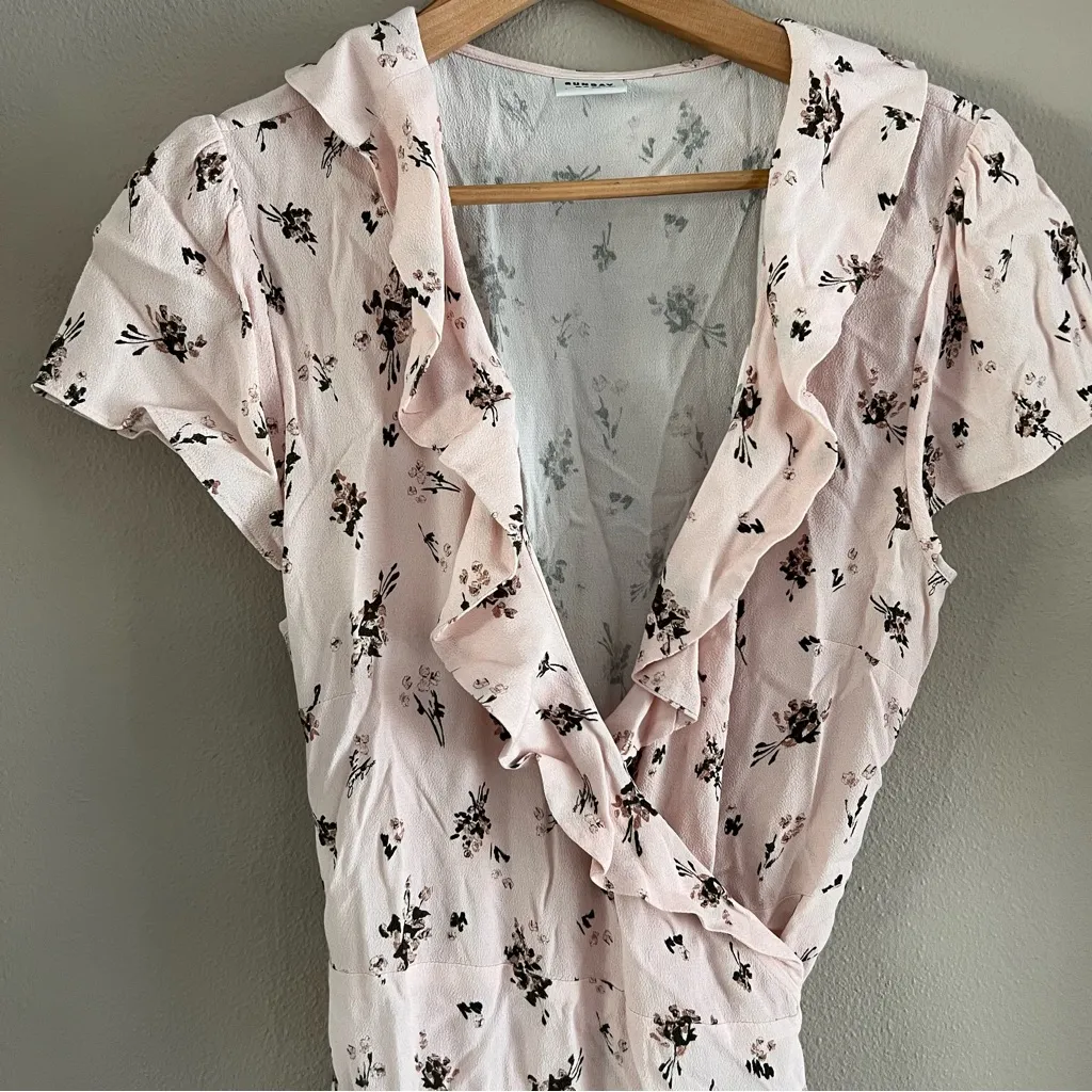 SUNDAY BEST Floral Wrap Mini Dress‎ Pink Size L - Image 6
