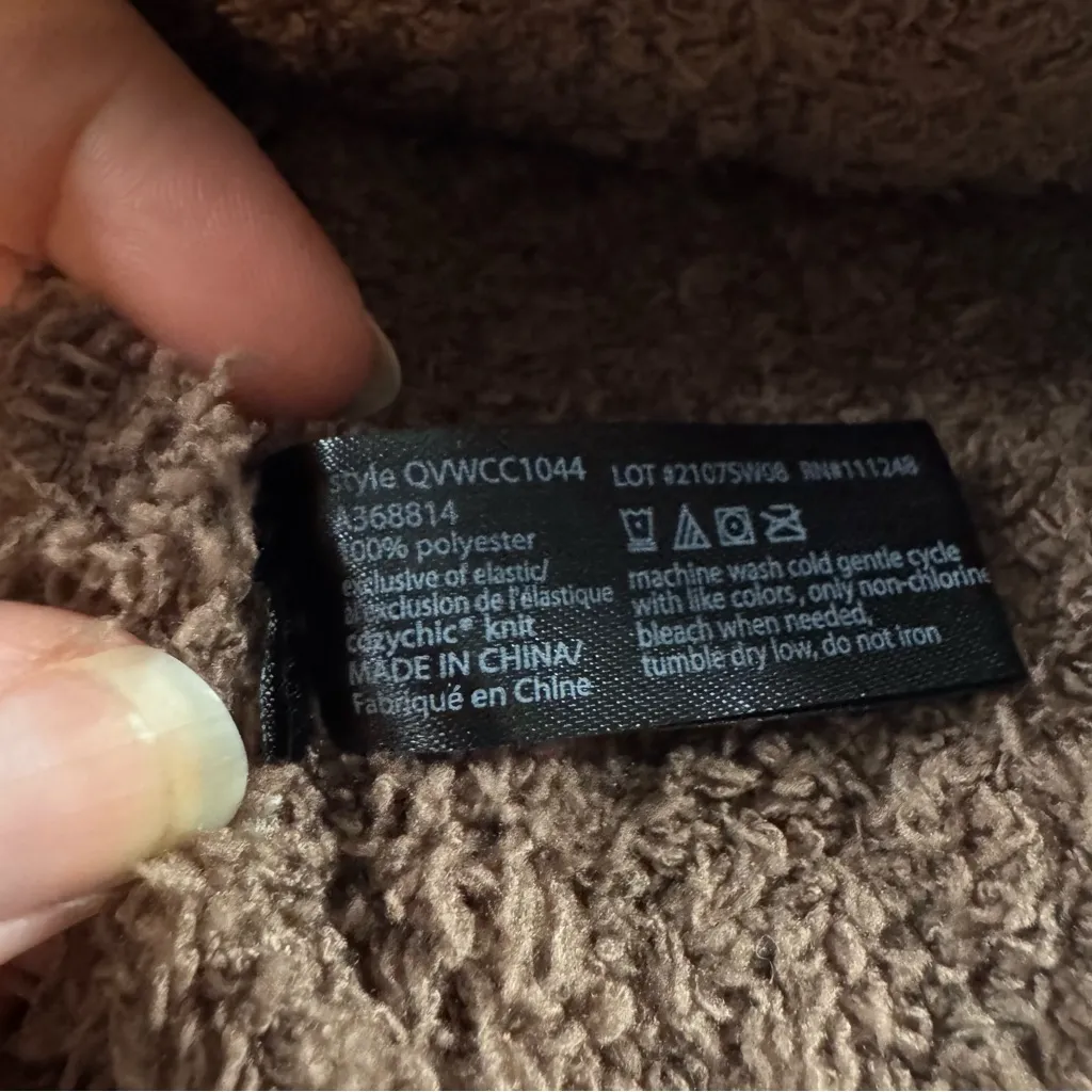 NWT Barefoot Dreams CozyChic PomPom Knit Beanie and Scarf Set Chestnut Brown - Image 4