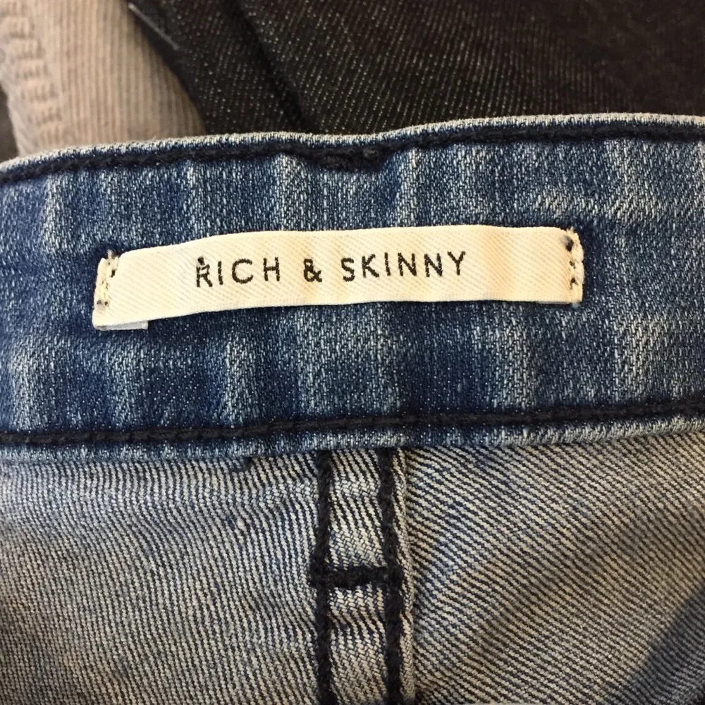 Rich & Skinny Stone Wash Tuxedo Skinny Jeans Sz 25 - Image 7