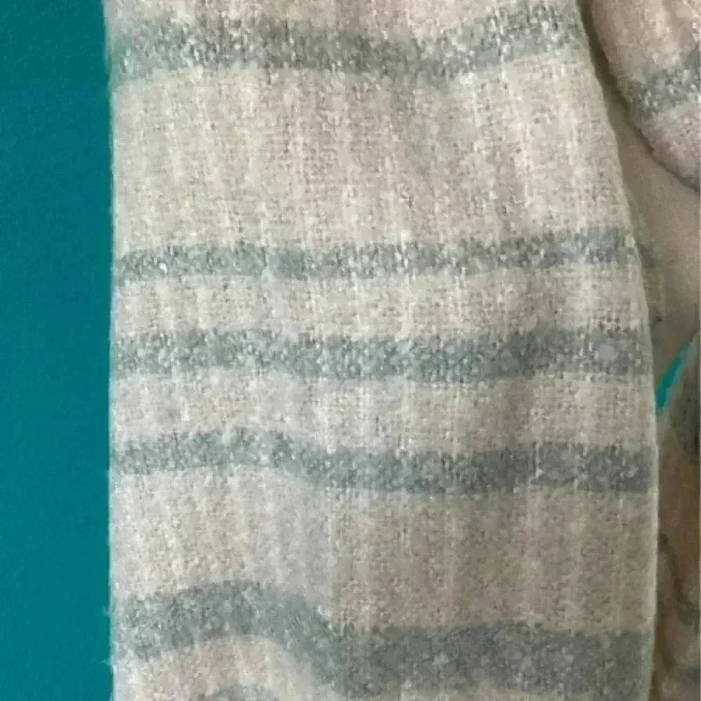 American eagle pink scarf - Image 3