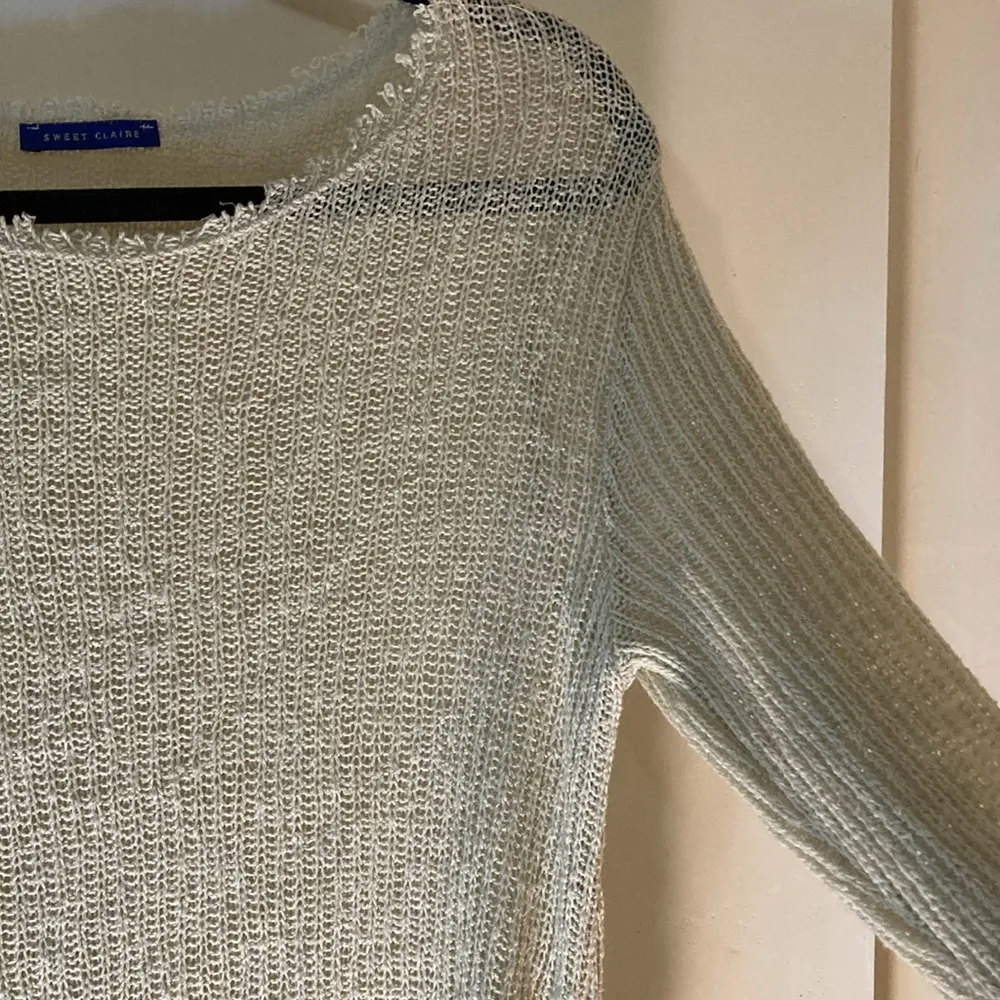 Sweet Claire size small women’s sweater - Image 5