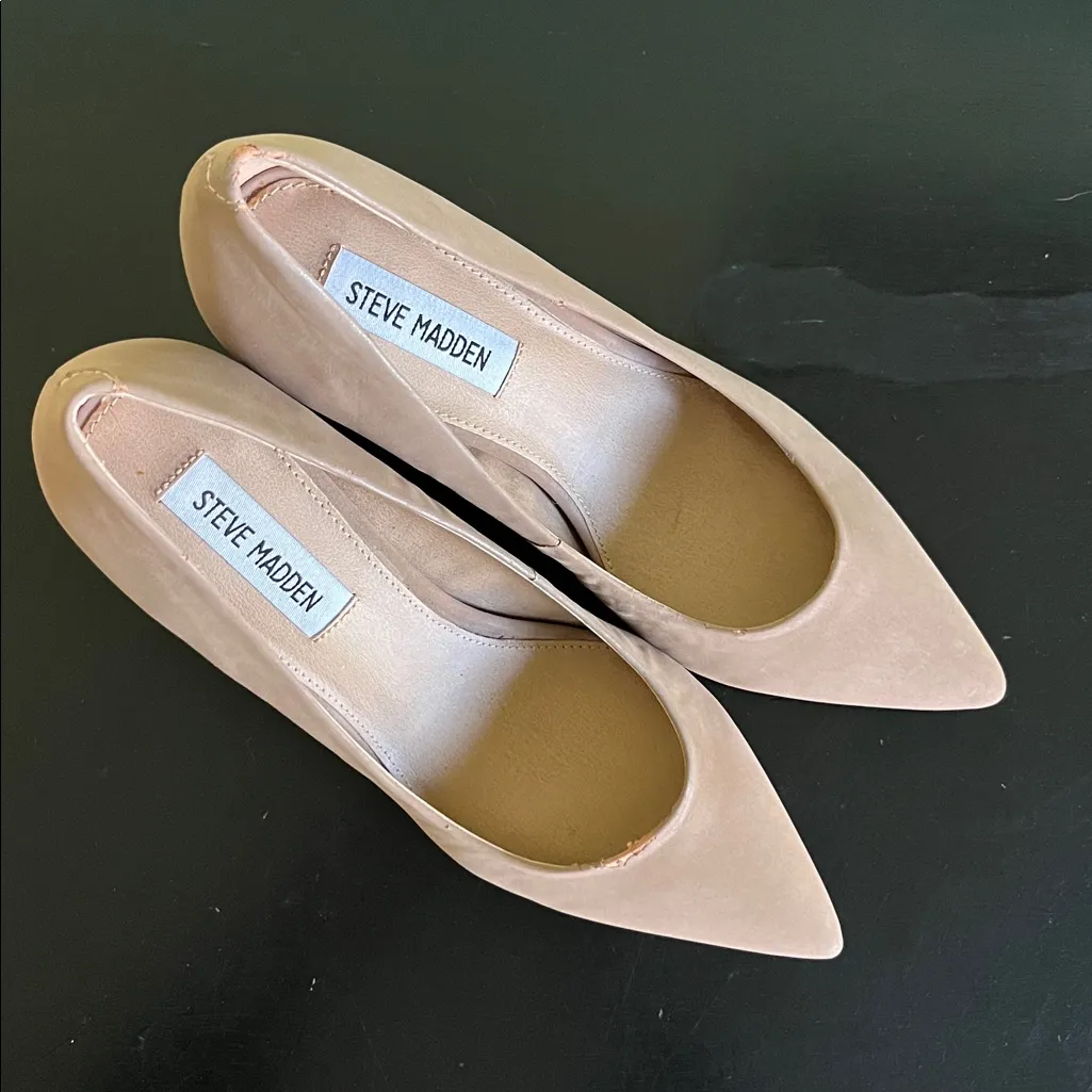 Steve Madden Arya Elegant Nude Block Heels - Image 2