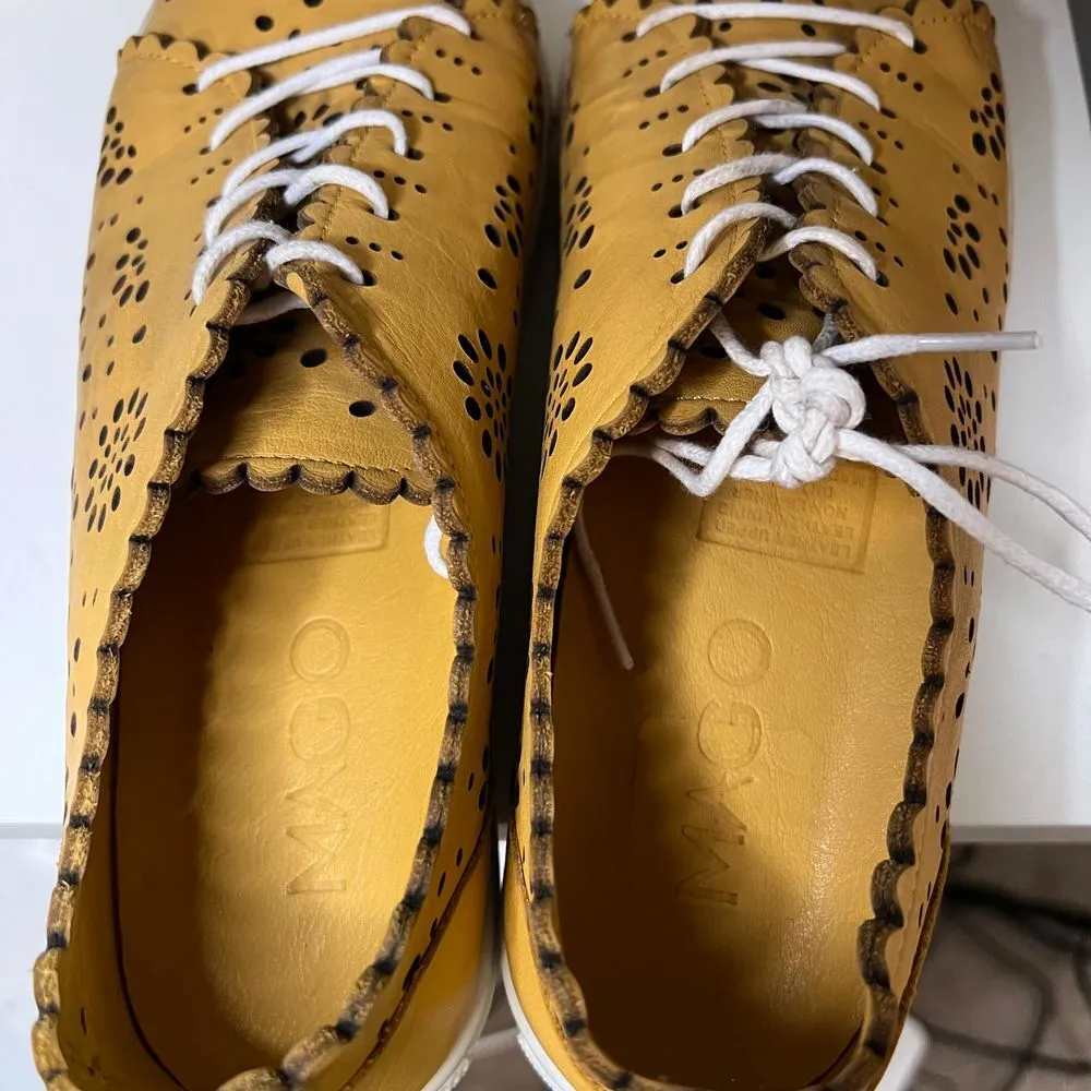 MAGO SNEAKER Yellow Floral Cutout Leather Sneakers w/Scalloped Edges - Image 6