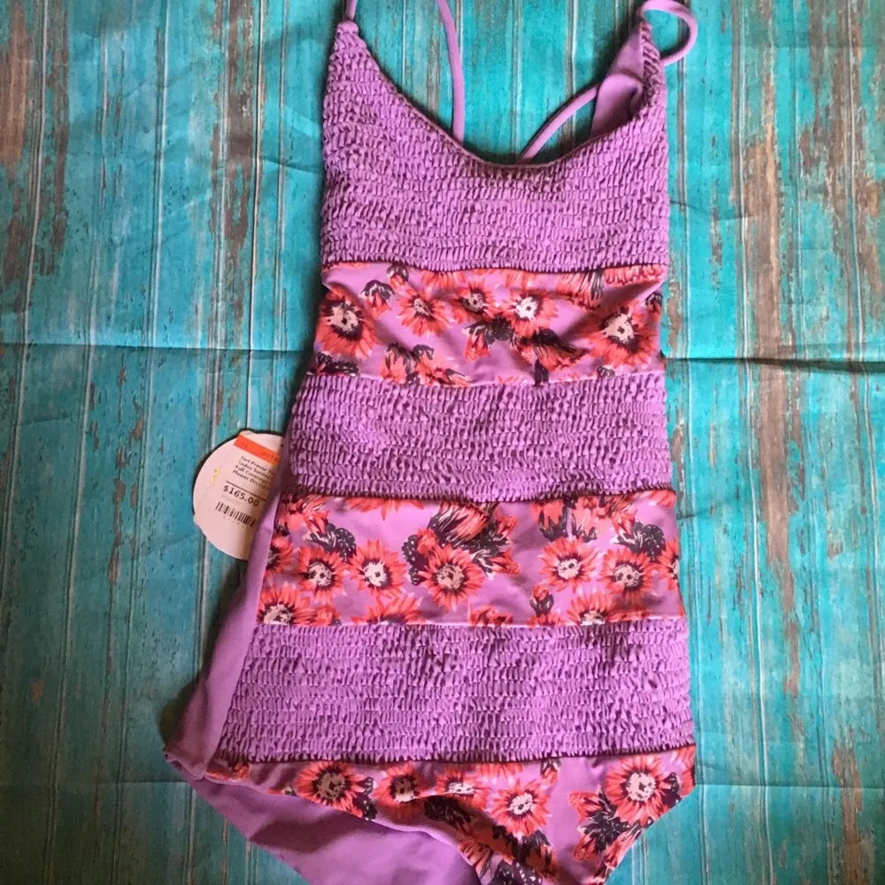 tori praver todus santos cactus flower swimsuit - Image 4