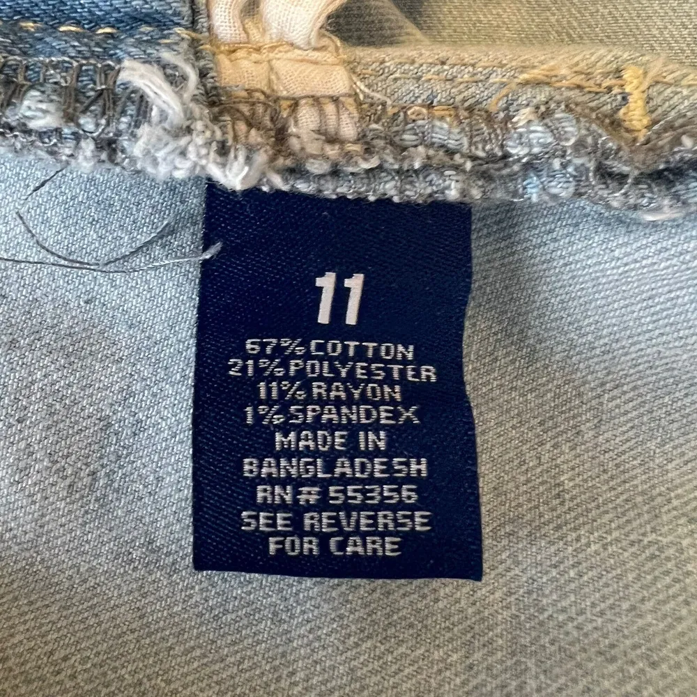 Blue Spice Overall Shorts Light Blue Denim Cuffed Jorts Y2K Size 11 New - Image 5