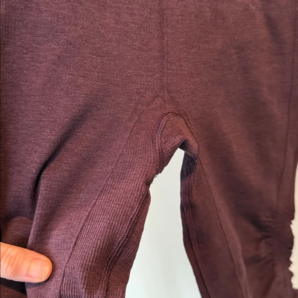 LULULEMON Ebb to Street Crop 21” plum - Image 4