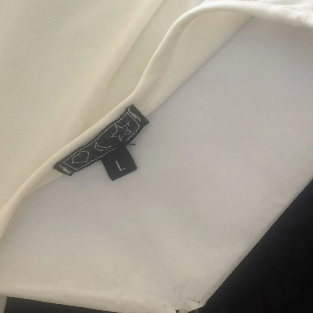 FINAL MARKDOWN Sharp looking heart moon star ladies top large - Image 5