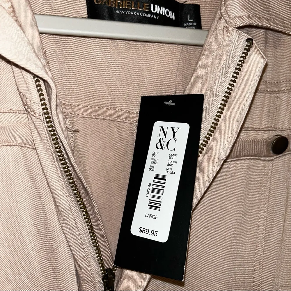 NEW Light Pink Salmon New York & Company Designer Romper Jumpsuit Women’s Large! - Image 5