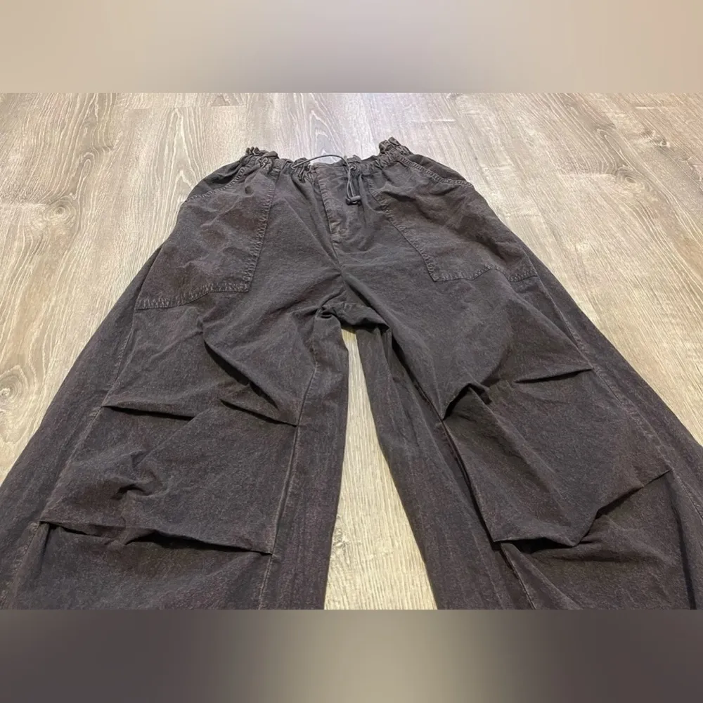 Urban Outfitters Baggy Wide Leg Paper Bag Waist Pants Size S Elastic Waist - Image 7