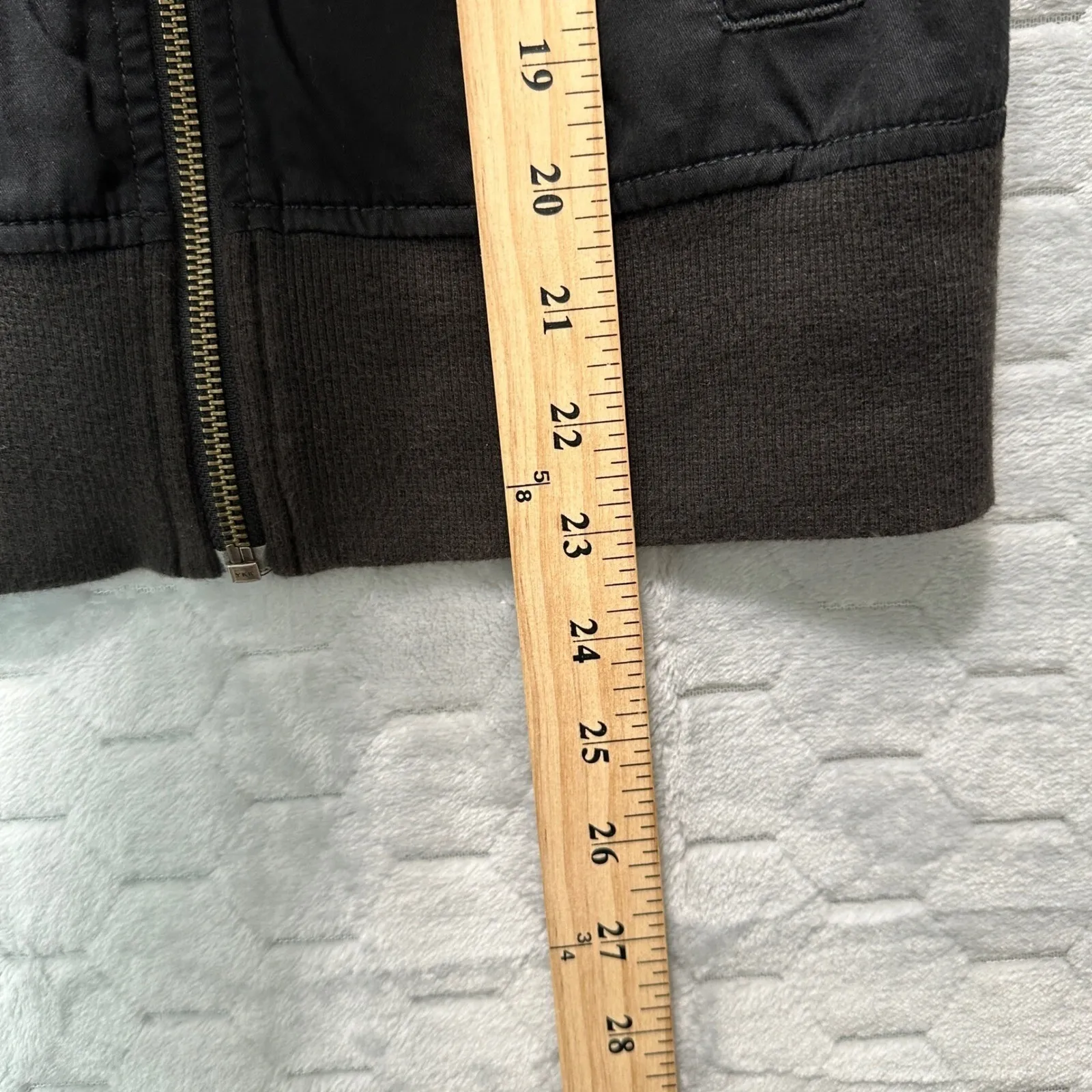 Short Sleeve Zip Up Jacket Bomber Style Black Size S Retro Indie Sporty Utility - Image 7